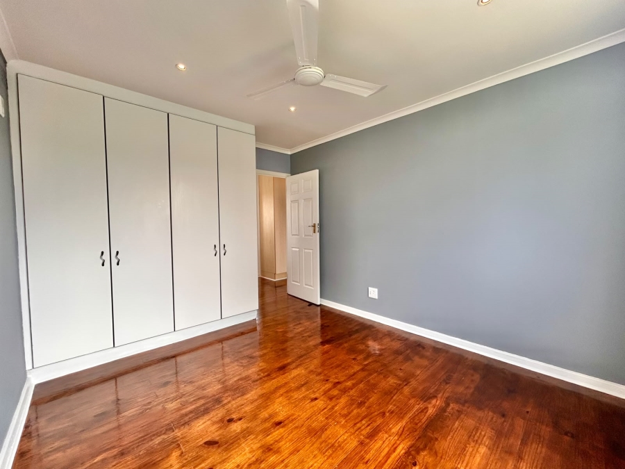 To Let 2 Bedroom Property for Rent in Zeekoevlei Western Cape